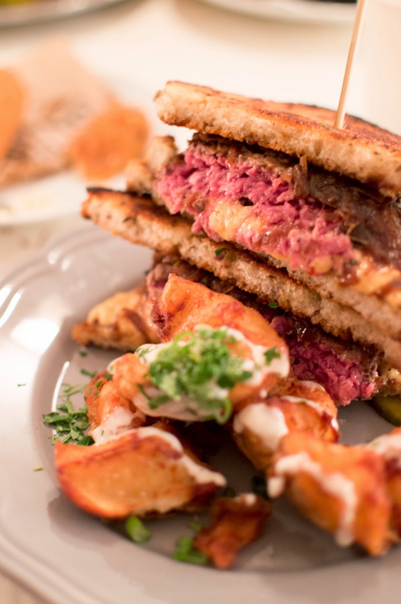 ritas-hackney-london-fields-restaurant-review-food-bloomzy-patty-melt-deluxe